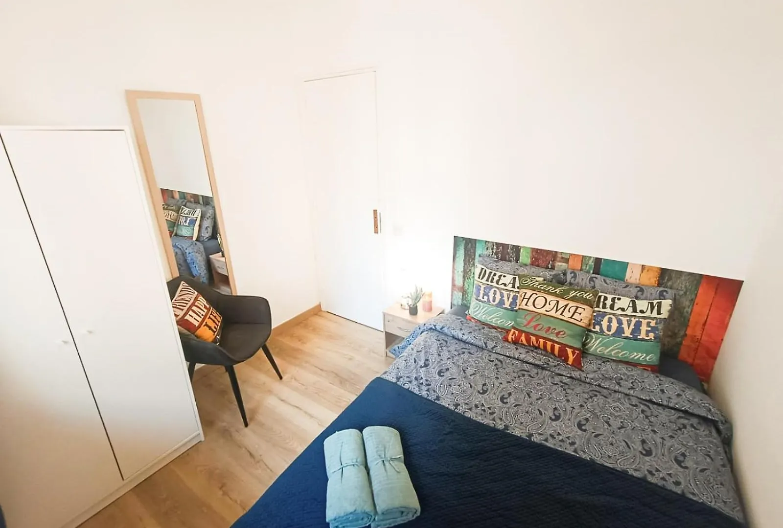 Hostel By Barcelona Port Rooms