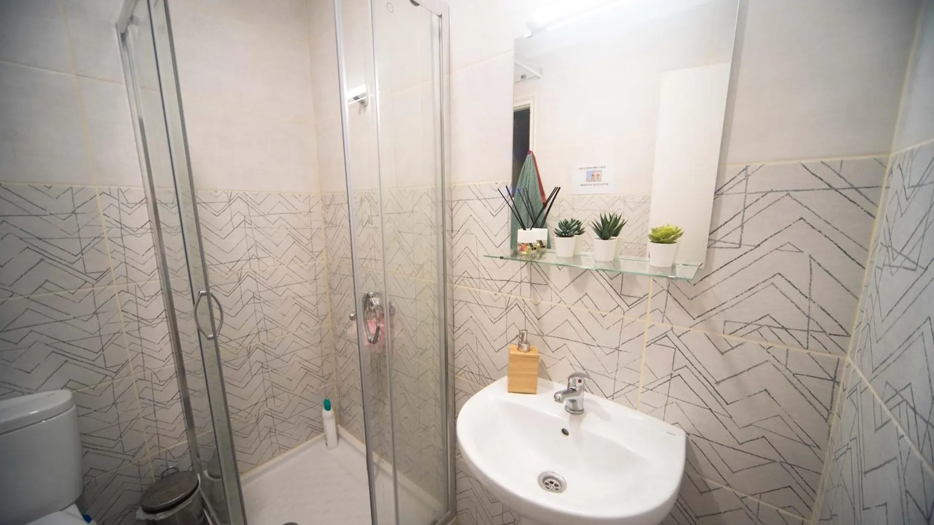 Hostel By Barcelona Port Rooms
