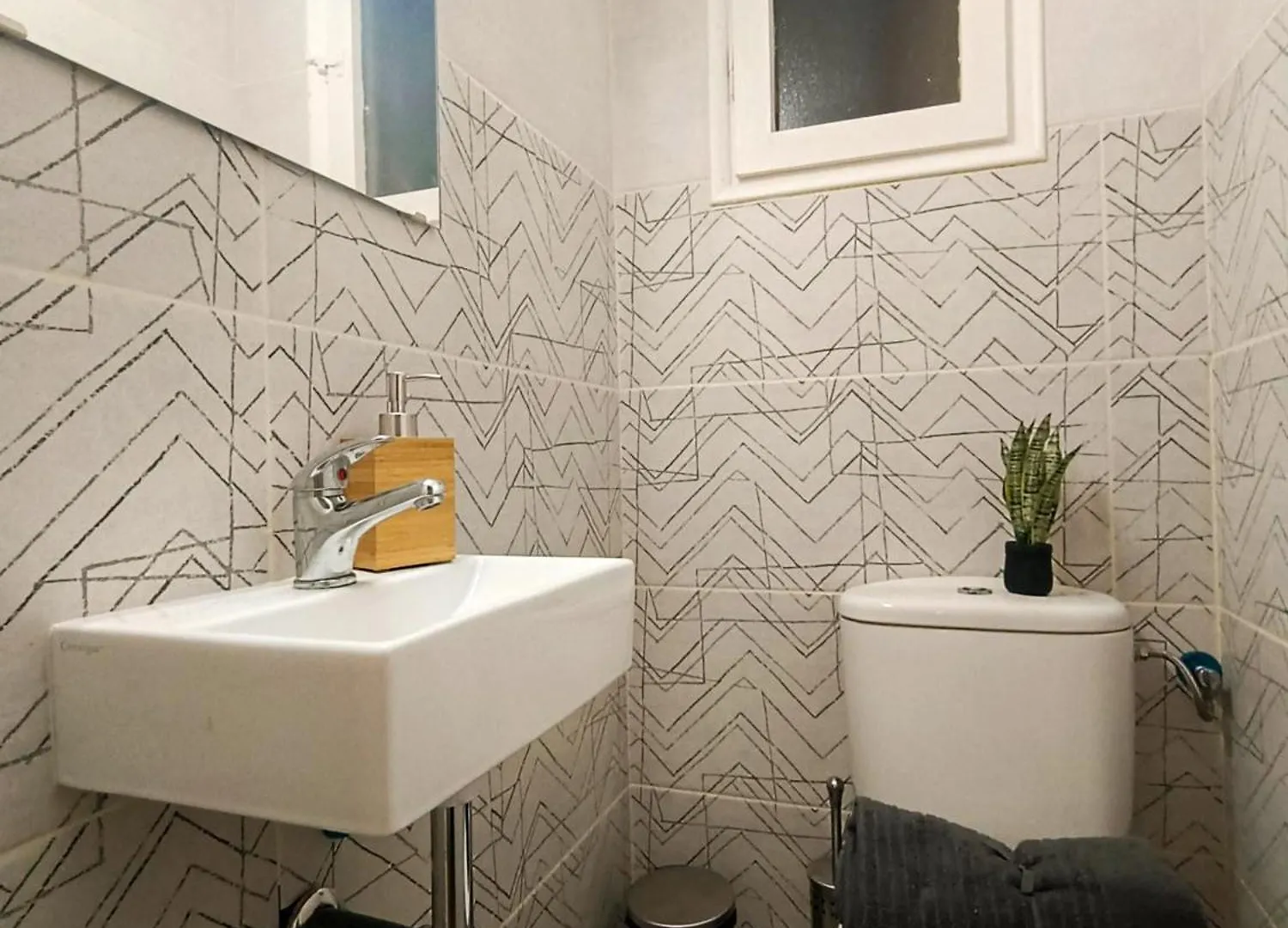 By Barcelona Port Rooms Spagna